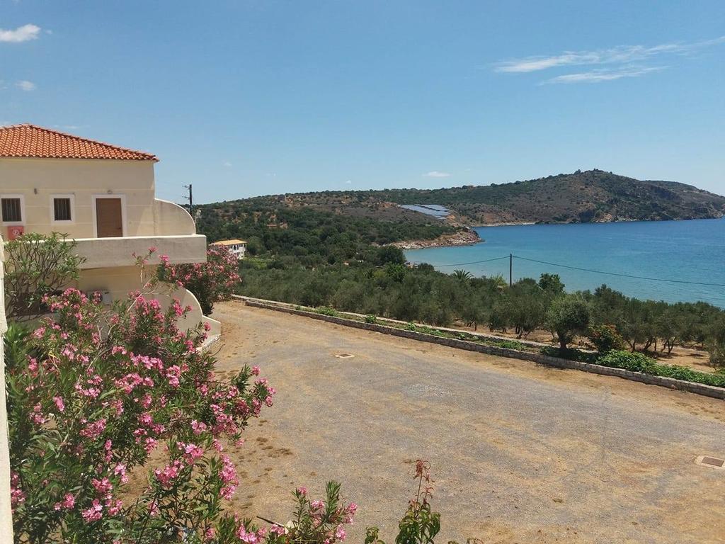 Skoutari Beach Hotel Exterior photo